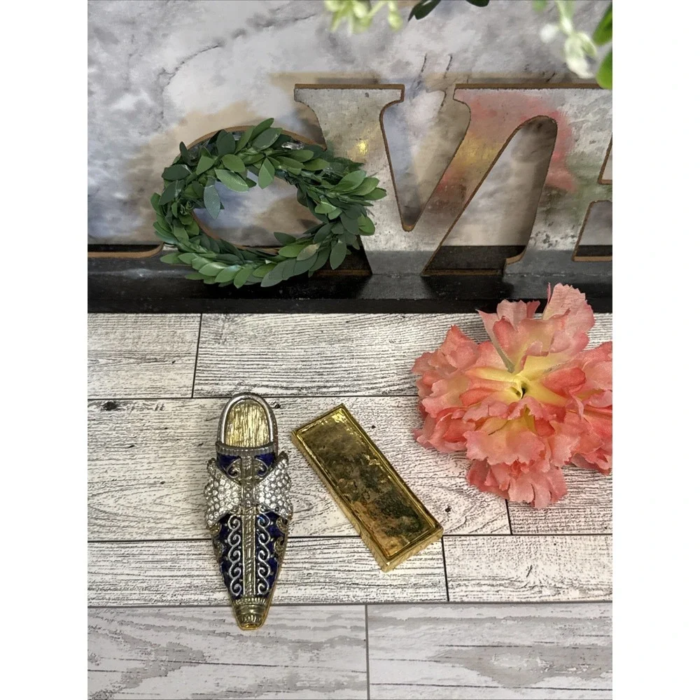 N/A vintage enameled